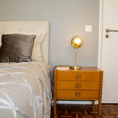 Daniela's - Brand New In Costa da Caparica